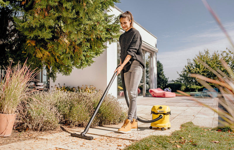 Karcher WD2 Plus Wet & Dry Vacuum – Ronayne Hire & Hardware