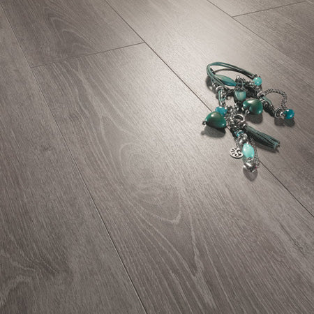 New York Oak 12mm | Bearfoot Laminate Flooring